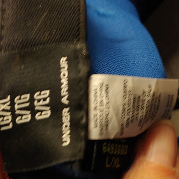 Under Armour hat - Picture 4 of 5